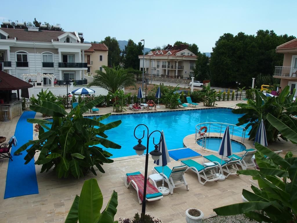 Ozcem Apart Aparthotel Fethiye Exteriör bild