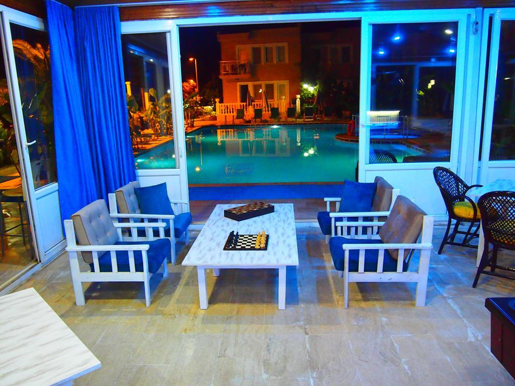 Ozcem Apart Aparthotel Fethiye Exteriör bild