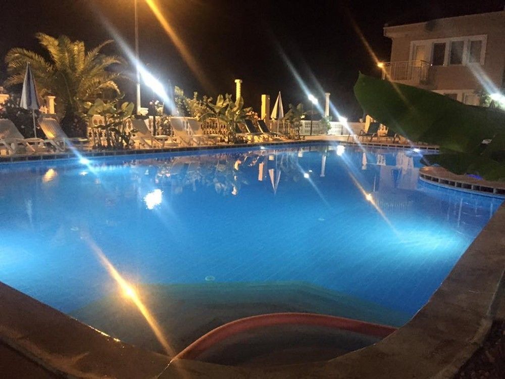 Ozcem Apart Aparthotel Fethiye Exteriör bild